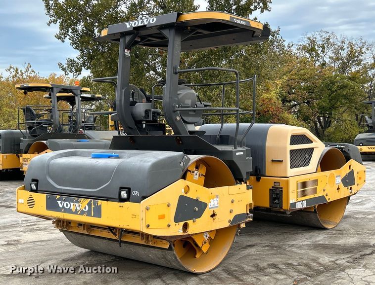 image for item NR9276 2015 Volvo DD120B  double drum roller