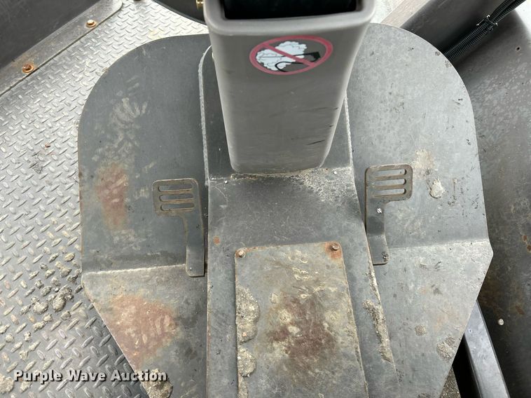 image for item NR9276 2015 Volvo DD120B  double drum roller