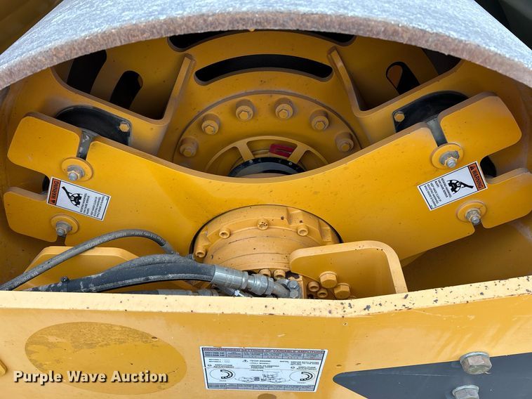 image for item NR9276 2015 Volvo DD120B  double drum roller