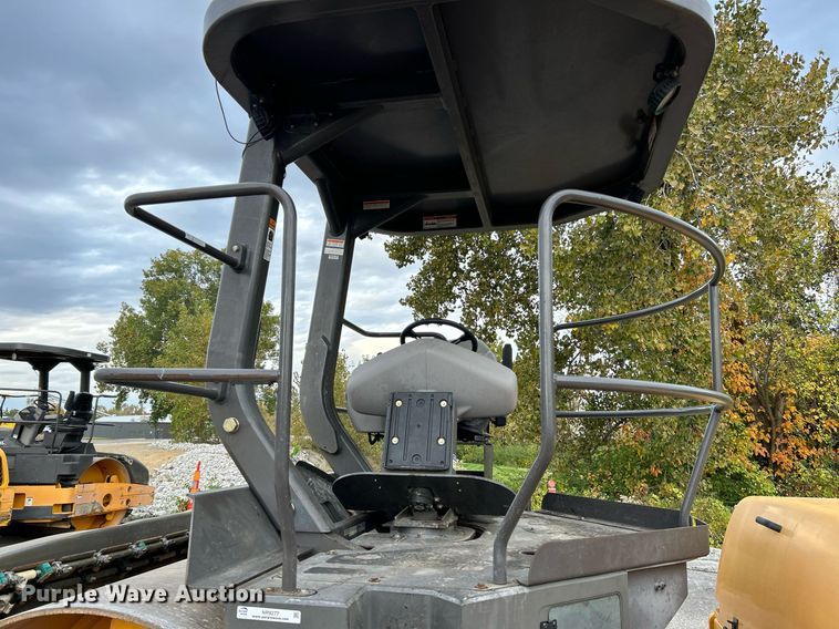 image for item NR9277 2016 Volvo DD140 HF 8 Amplitude  double drum roller