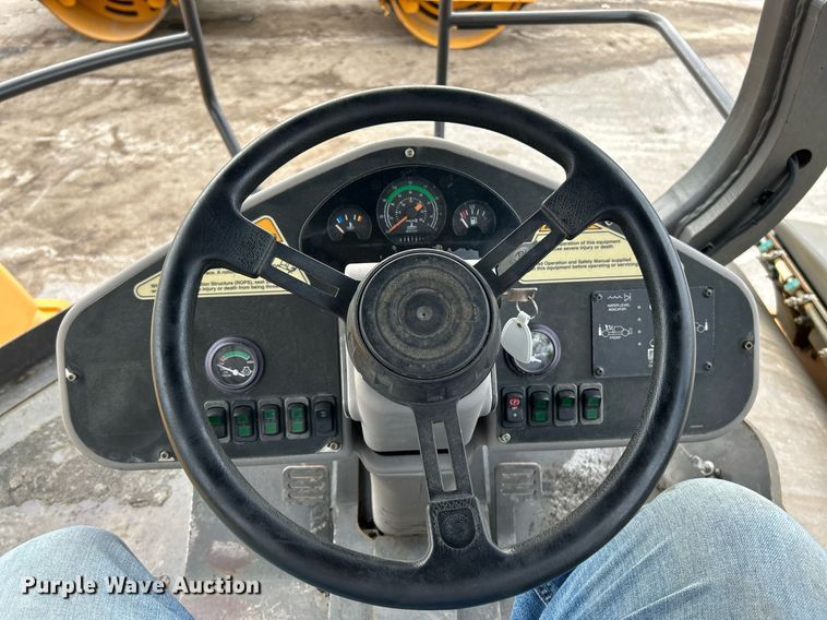 image for item NR9277 2016 Volvo DD140 HF 8 Amplitude  double drum roller