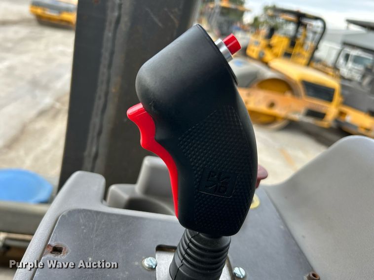 image for item NR9277 2016 Volvo DD140 HF 8 Amplitude  double drum roller