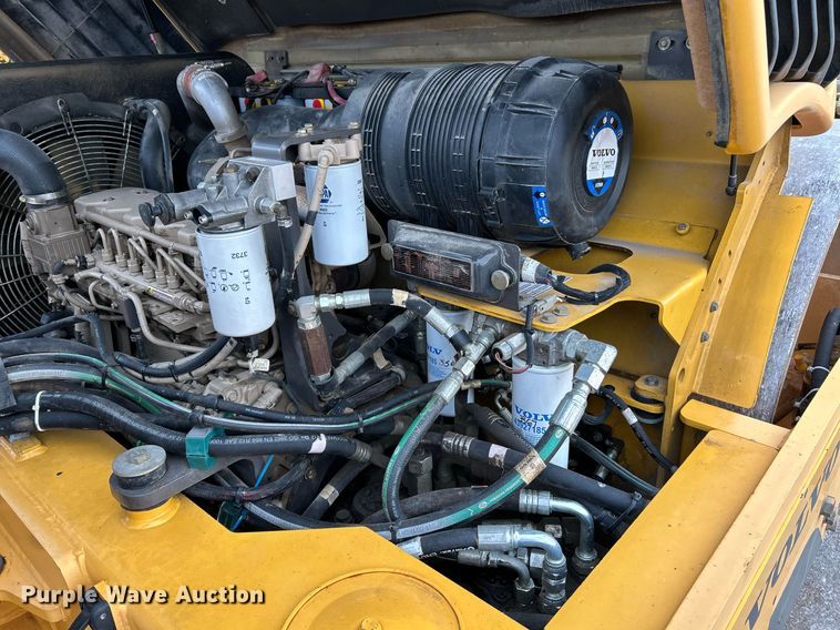 image for item NR9277 2016 Volvo DD140 HF 8 Amplitude  double drum roller