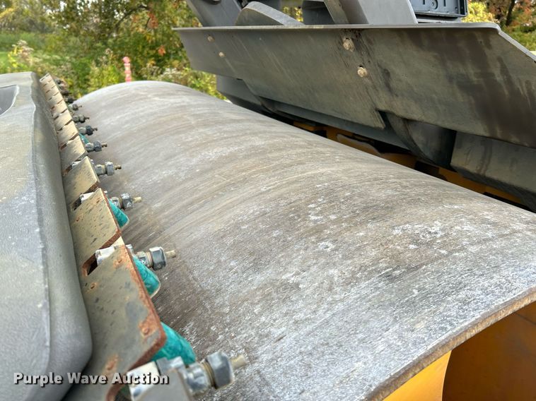 image for item NR9277 2016 Volvo DD140 HF 8 Amplitude  double drum roller