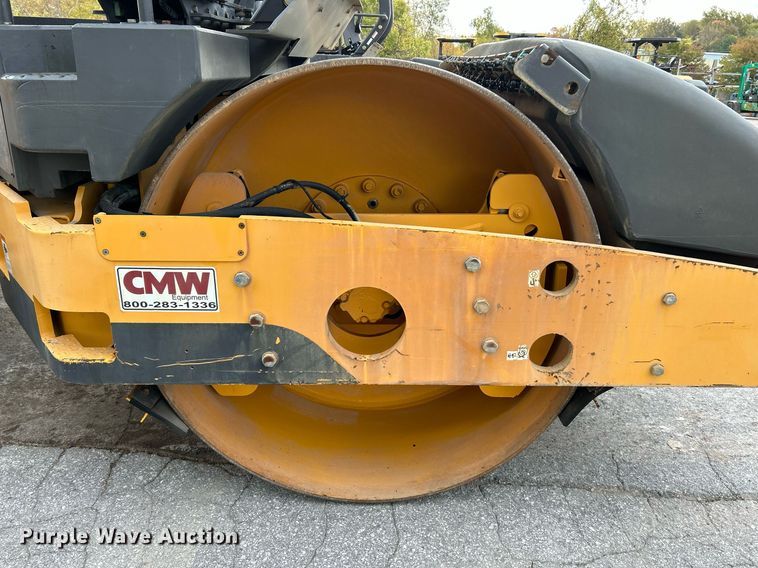 image for item NR9277 2016 Volvo DD140 HF 8 Amplitude  double drum roller