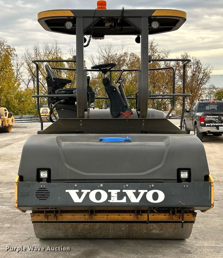 image for item NR9278 2017 Volvo DD120C  double drum roller