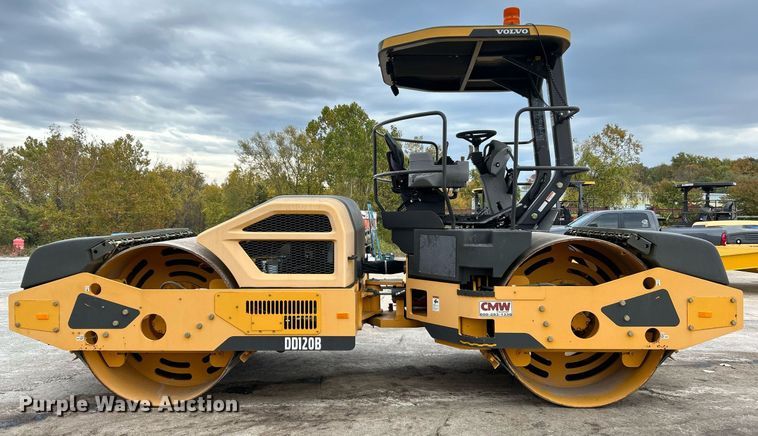 image for item NR9279 2016 Volvo DD120B  double drum roller