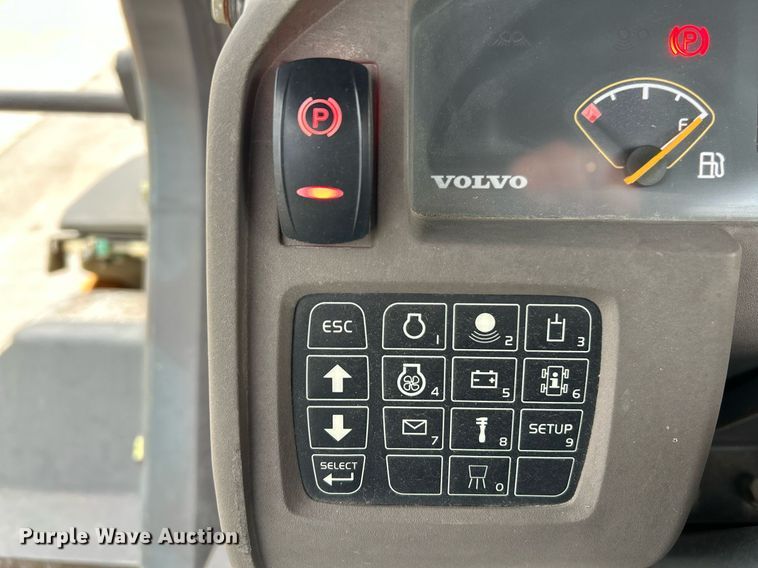 image for item NR9279 2016 Volvo DD120B  double drum roller