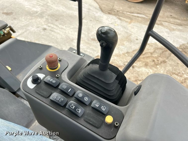 image for item NR9279 2016 Volvo DD120B  double drum roller