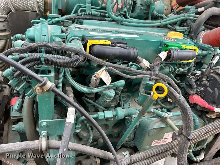 image for item NR9279 2016 Volvo DD120B  double drum roller