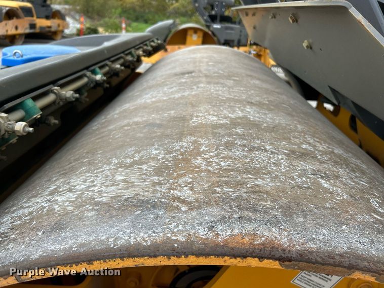 image for item NR9279 2016 Volvo DD120B  double drum roller
