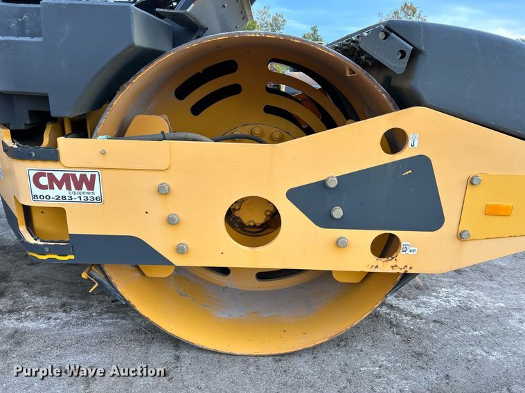 image for item NR9279 2016 Volvo DD120B  double drum roller