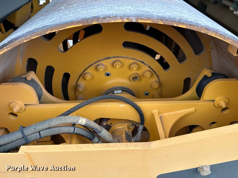 image for item NR9279 2016 Volvo DD120B  double drum roller