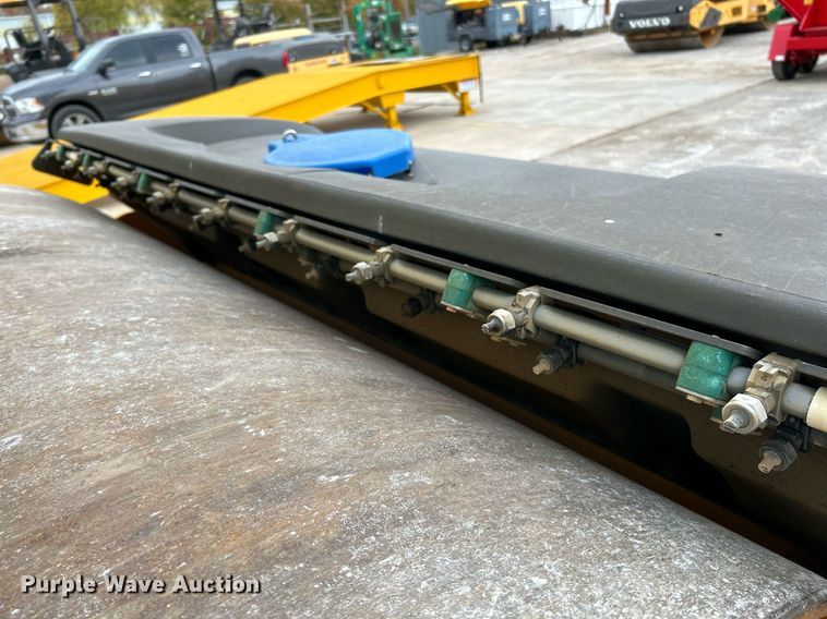 image for item NR9279 2016 Volvo DD120B  double drum roller