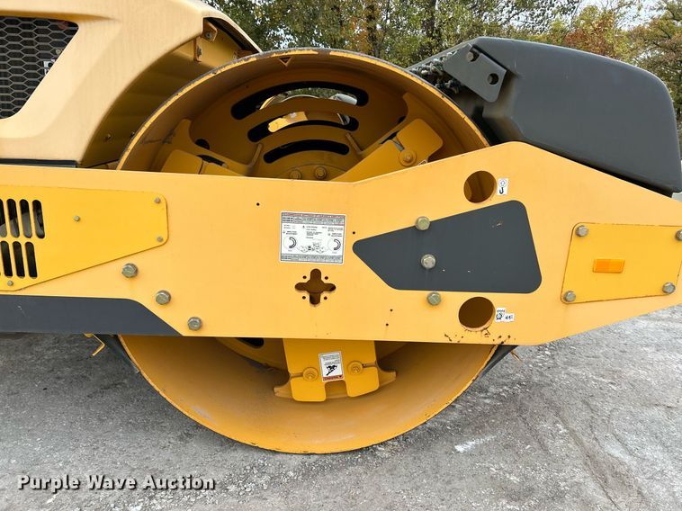 image for item NR9279 2016 Volvo DD120B  double drum roller