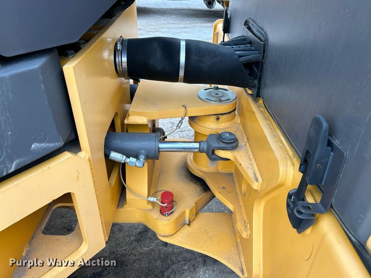 image for item NR9279 2016 Volvo DD120B  double drum roller