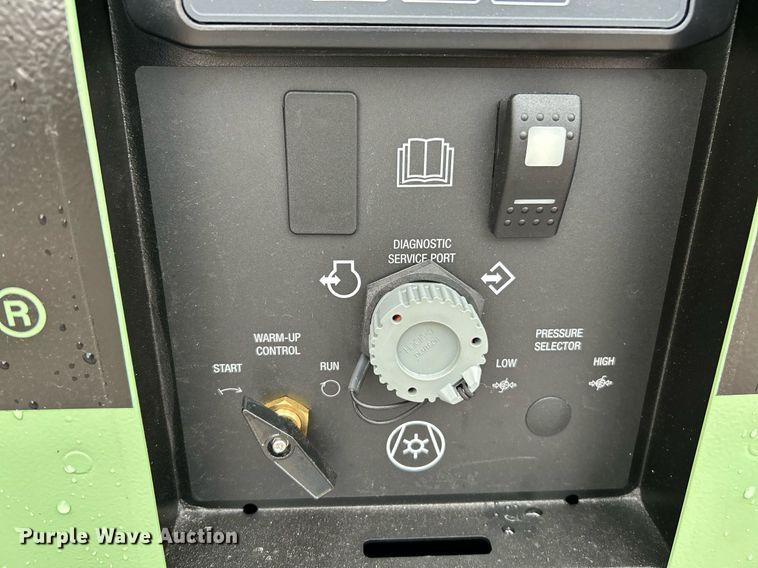 image for item NR9291 2023 Sullair 185D  air compressor