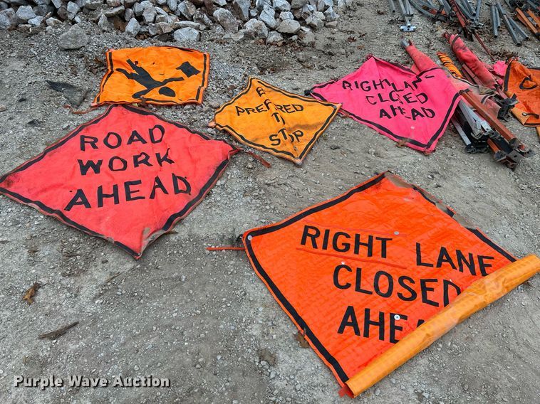 image for item NR9298 Traffic control equipment