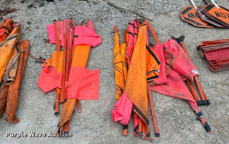 image for item NR9298 Traffic control equipment