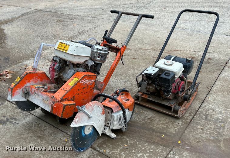 image for item NR9299 Concrete equipment