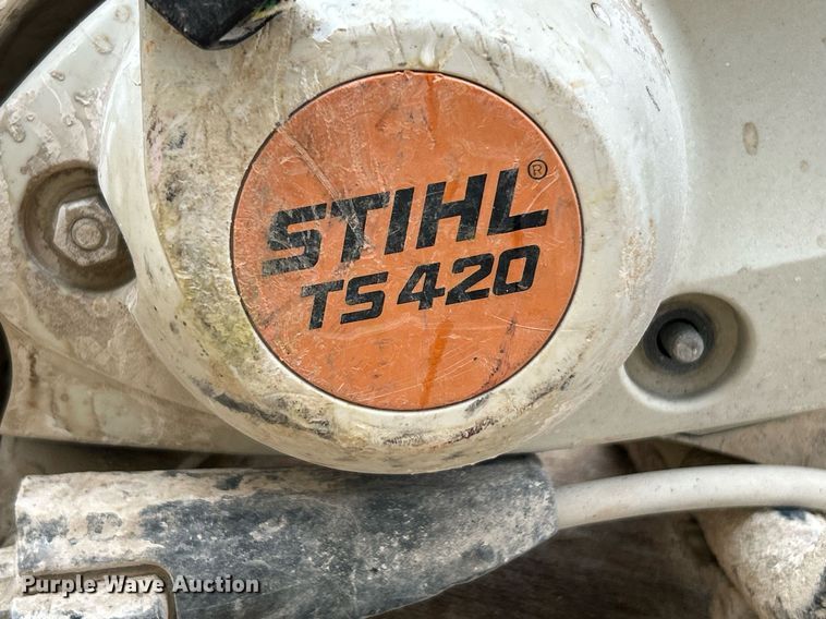 image for item NR9299 Concrete equipment