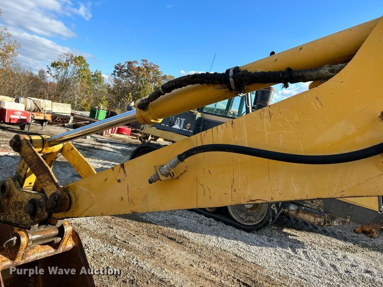 image for item NR9317 1997 John Deere 710D  backhoe