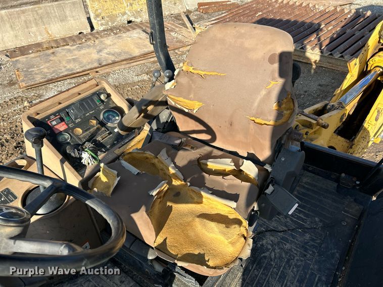 image for item NR9317 1997 John Deere 710D  backhoe