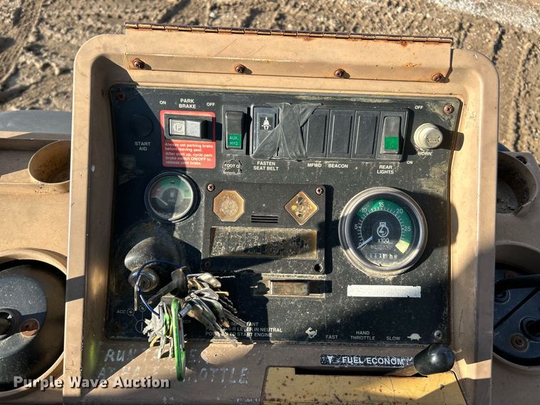 image for item NR9317 1997 John Deere 710D  backhoe