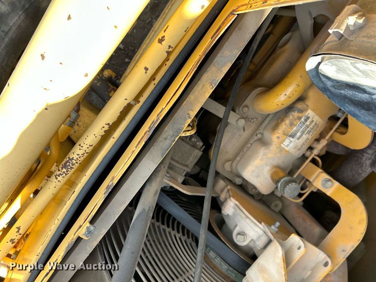 image for item NR9317 1997 John Deere 710D  backhoe