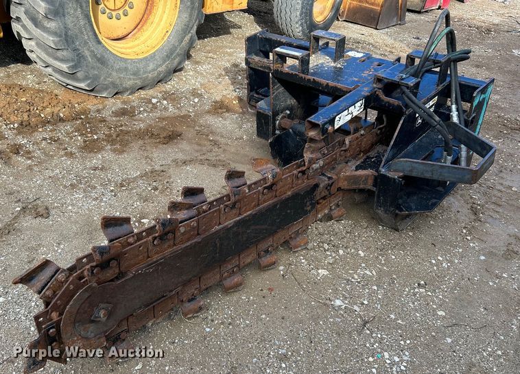 image for item NR9318 John Deere TR48  skid steer trencher