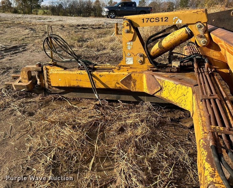 image for item NR9319 2003 Reynolds 17CS12  scraper