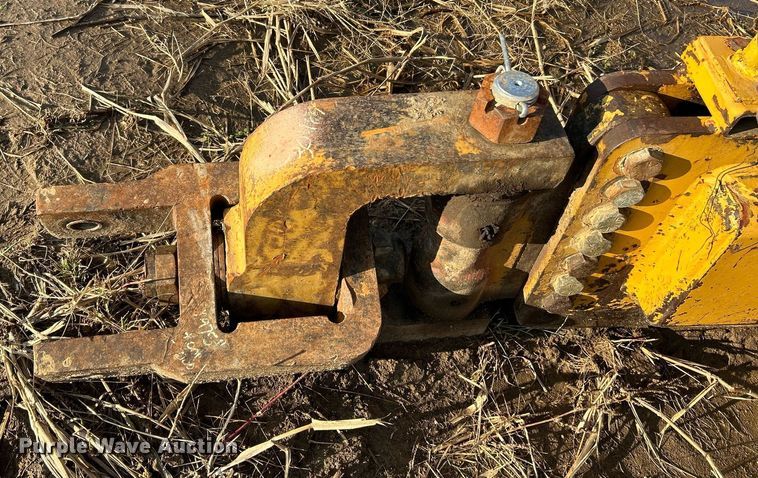 image for item NR9319 2003 Reynolds 17CS12  scraper