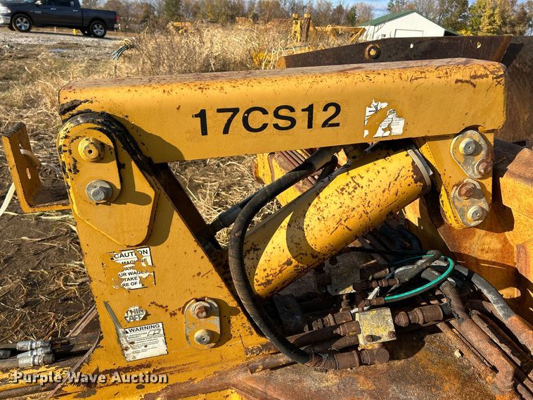 image for item NR9319 2003 Reynolds 17CS12  scraper