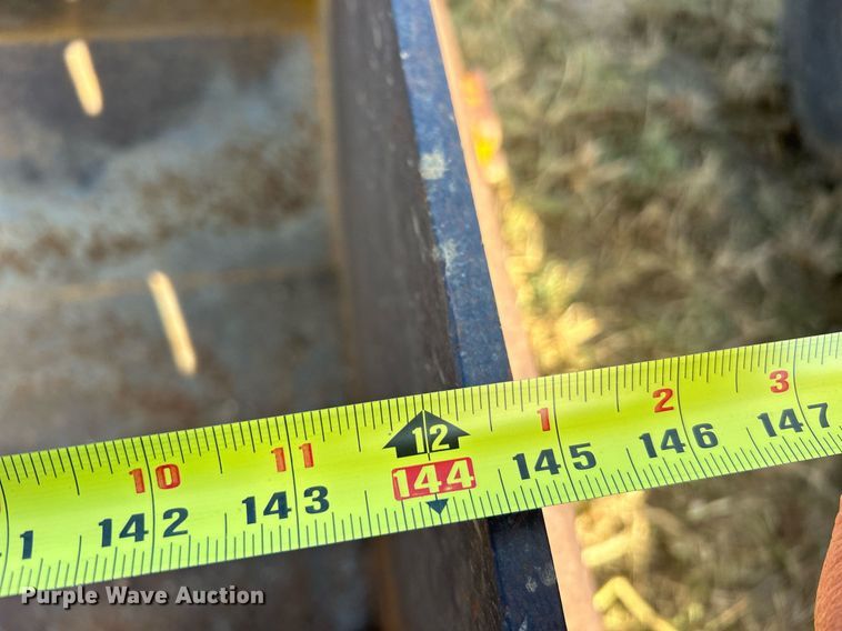 image for item NR9319 2003 Reynolds 17CS12  scraper