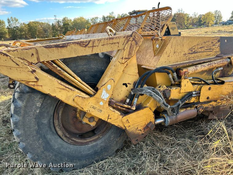 image for item NR9319 2003 Reynolds 17CS12  scraper