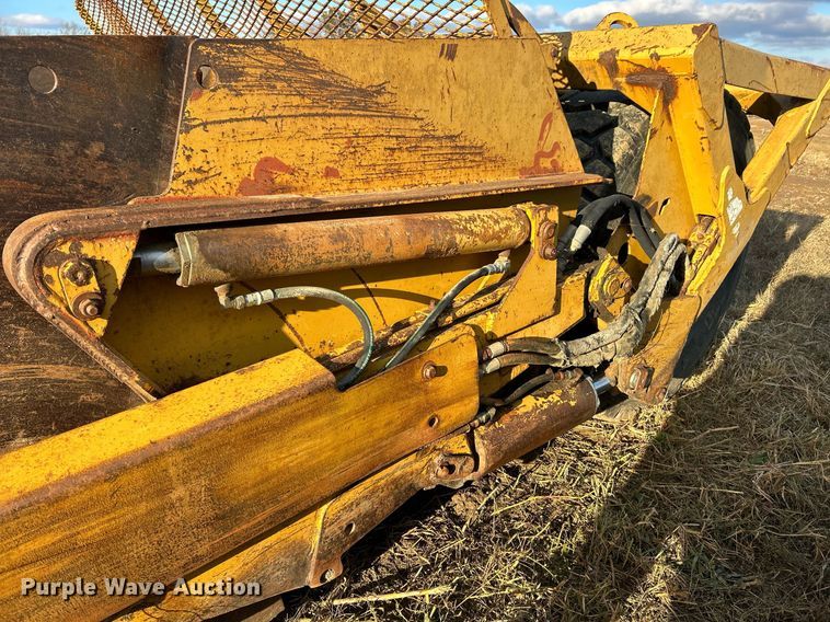 image for item NR9319 2003 Reynolds 17CS12  scraper