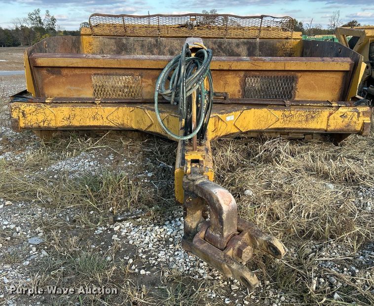 image for item NR9320 2004 Reynolds 17CS12  scraper