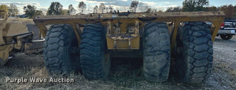 image for item NR9320 2004 Reynolds 17CS12  scraper