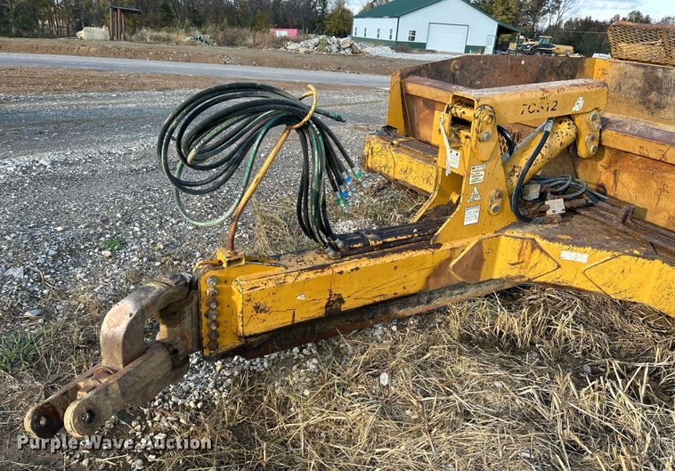 image for item NR9320 2004 Reynolds 17CS12  scraper