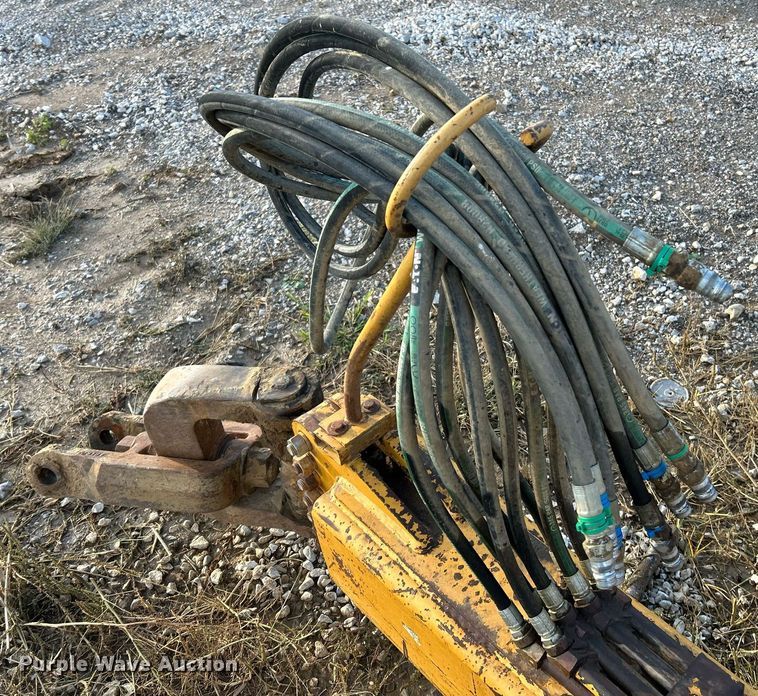 image for item NR9320 2004 Reynolds 17CS12  scraper