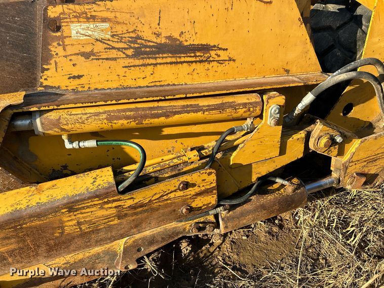 image for item NR9320 2004 Reynolds 17CS12  scraper