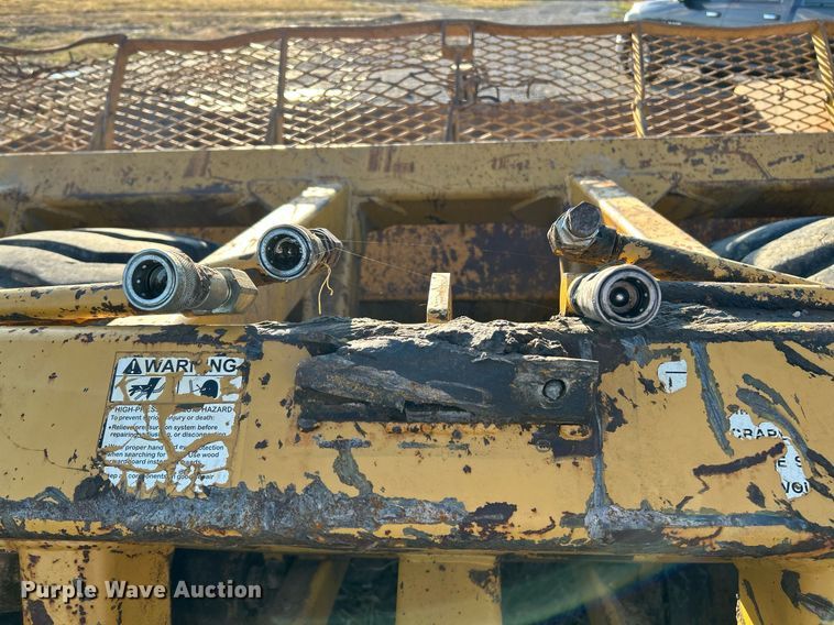 image for item NR9320 2004 Reynolds 17CS12  scraper