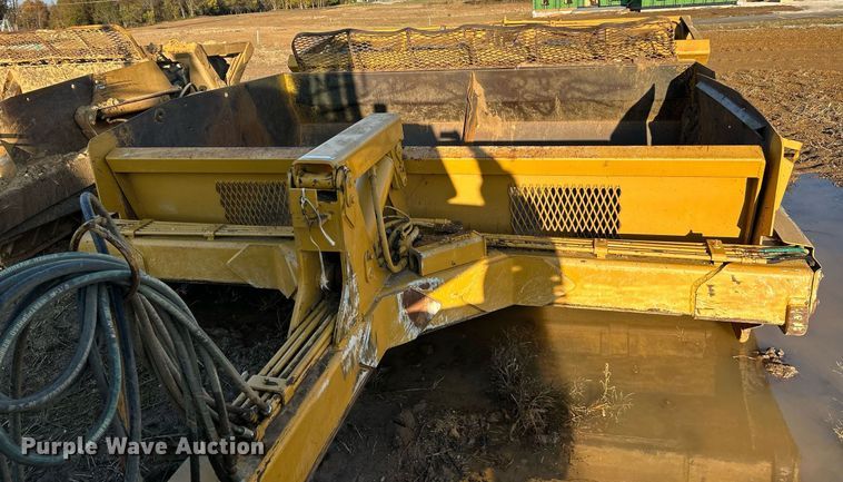 image for item NR9321 2002 Reynolds 17CS12  scraper