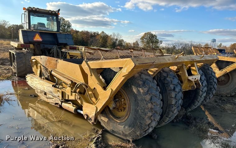 image for item NR9321 2002 Reynolds 17CS12  scraper