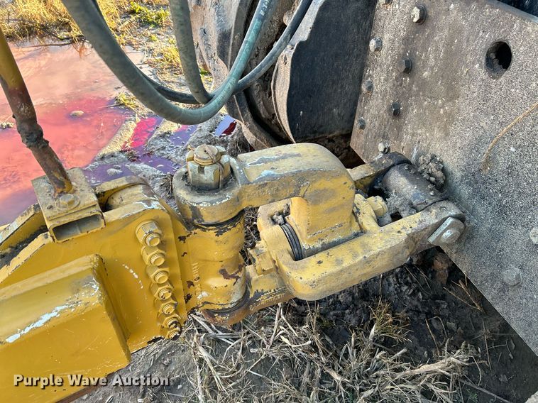 image for item NR9321 2002 Reynolds 17CS12  scraper