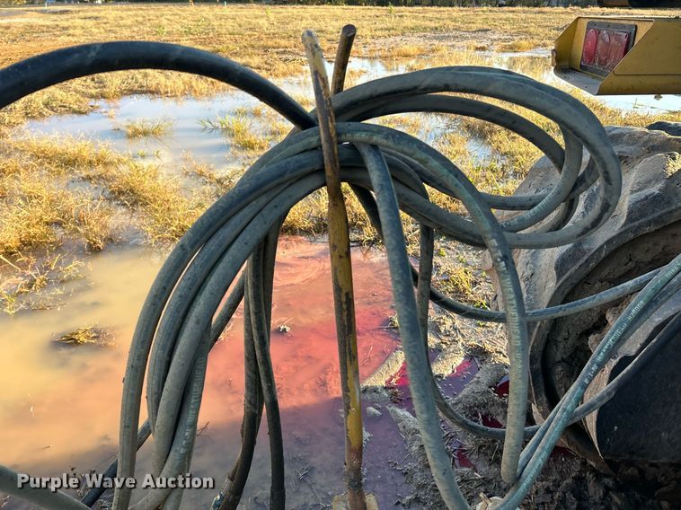 image for item NR9321 2002 Reynolds 17CS12  scraper