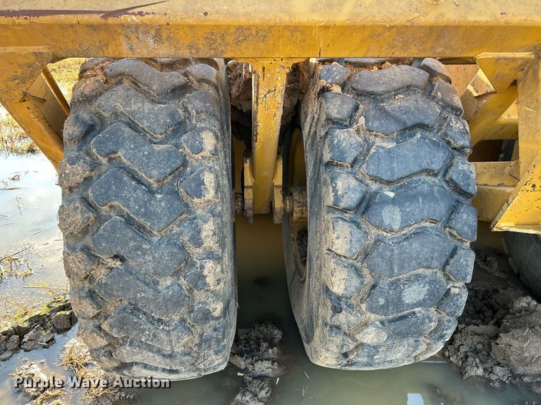 image for item NR9321 2002 Reynolds 17CS12  scraper