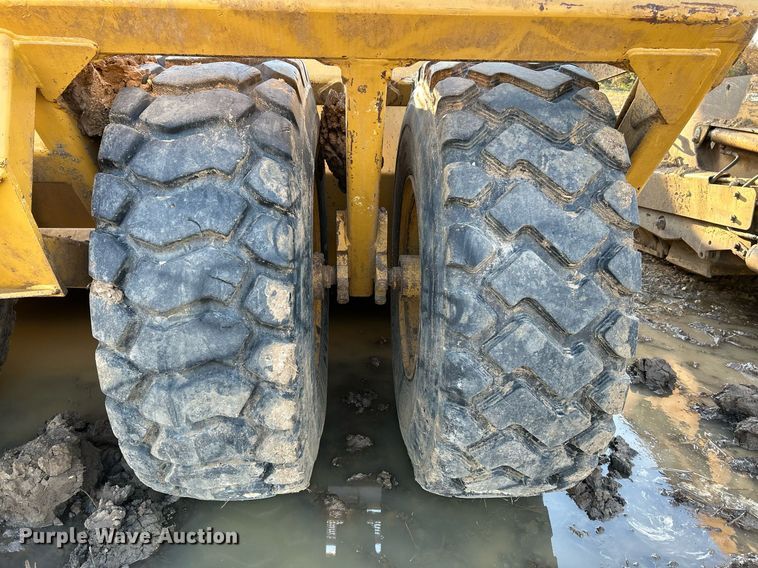 image for item NR9321 2002 Reynolds 17CS12  scraper