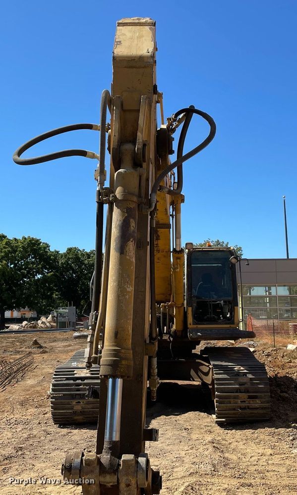 image for item NT9484 2004 Komatsu PC400LC-7L  excavator