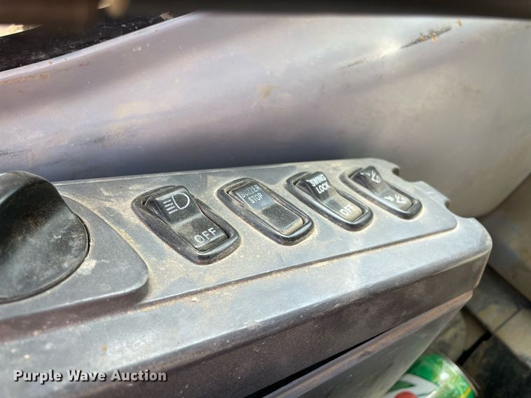 image for item NT9484 2004 Komatsu PC400LC-7L  excavator